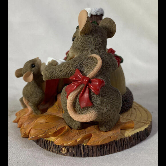 Charming Tails ~ THE STOCKINGS WERE HUNG ~ Mice at Fireplace ~ Fitz and Floyd - Picture 7 of 9